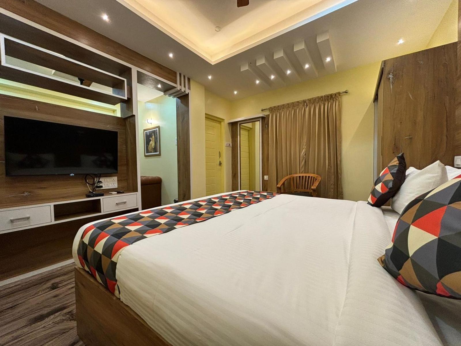 קוימבטור Forest Transit Hotel מראה חיצוני תמונה